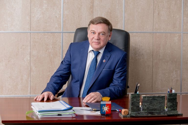 Глава Новоуральска Александр Баранов подает в отставку