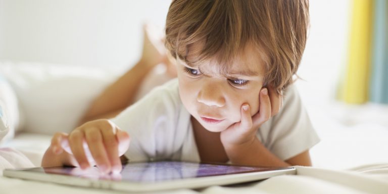 Детки в сетке: 5 советов, как обезопасить детей в интернете