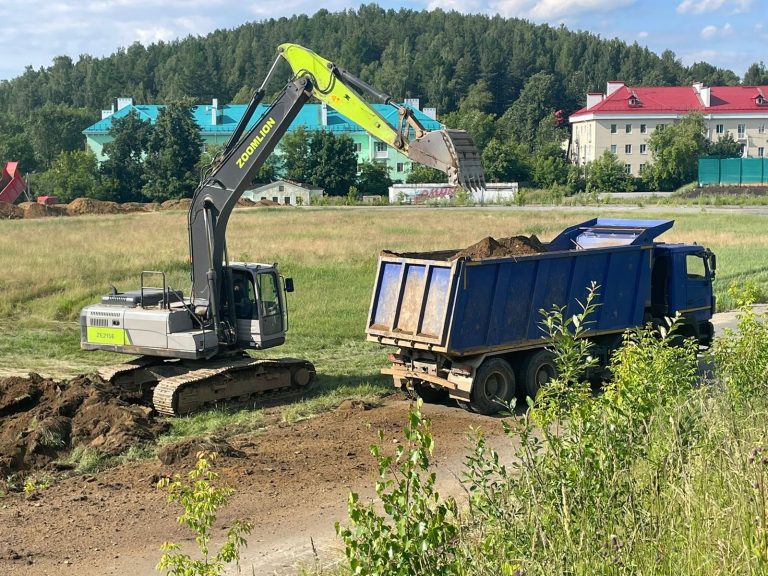 Начались работы по реконструкции Центрального стадиона