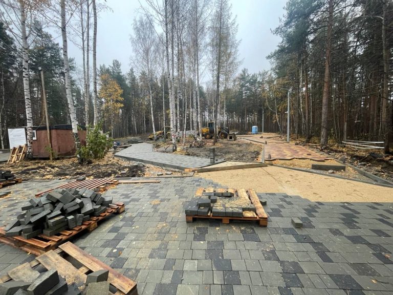 Успеть до снега. Реконструкция Старого Нового парка продолжается