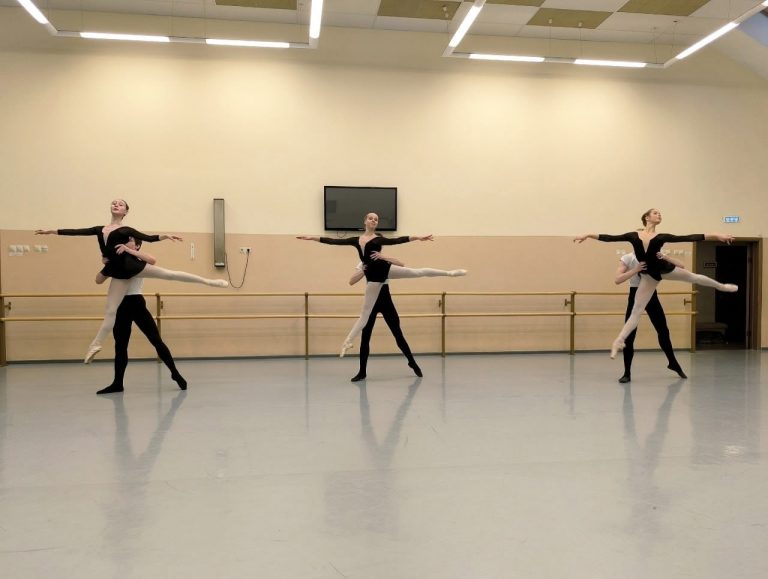 Профессия «Артист балета» в Уральском хореографическом колледже, г. Екатеринбург!