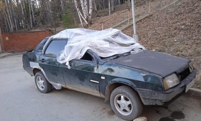 Квартальные инспекторы выявляют брошенный транспорт