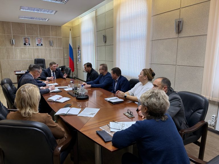 Город готовится к «Новогодней сказке»