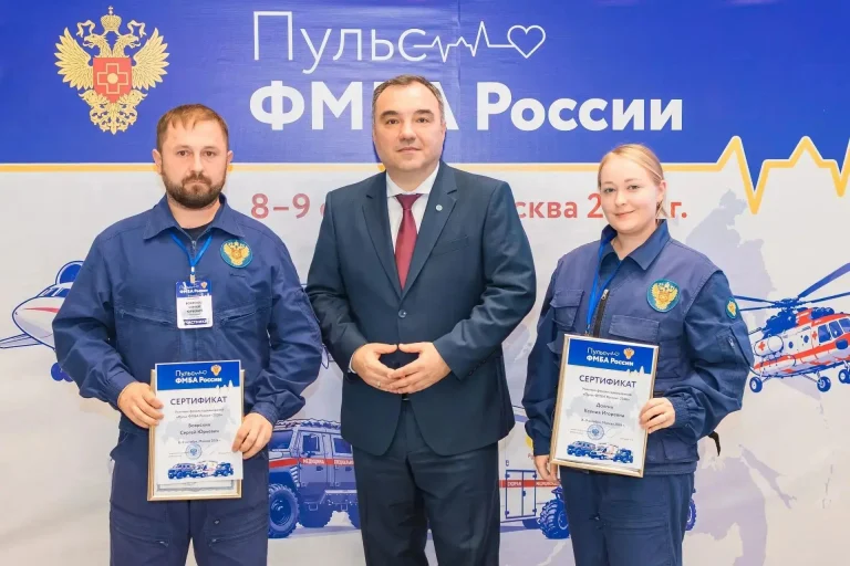 Герои в белых халатах:  наши «скоровики» — в финале Всероссийского конкурса!